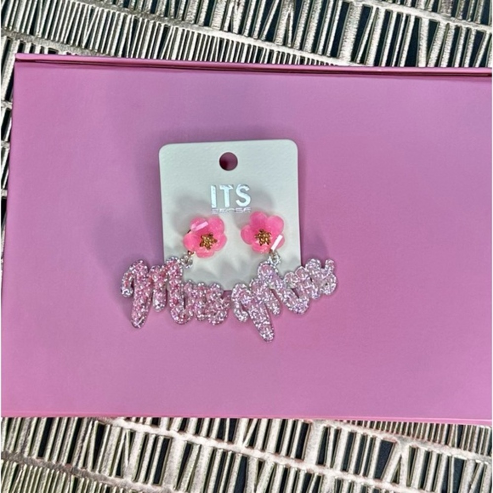 Mrs Bridal Earring Set Pink Bridal Shower Pearl Flower Champagne